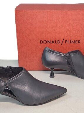 NWT Donald Pliner Black Zelda Platform Heel Booties Women's Size 6